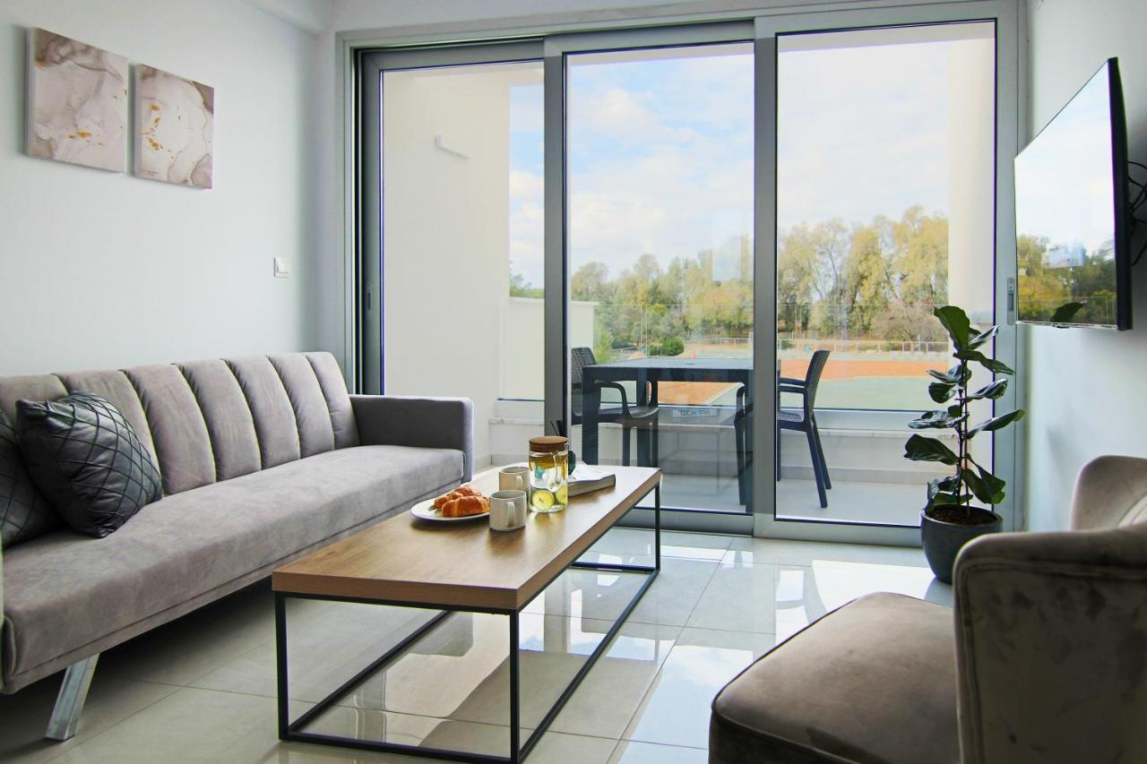 Апартаменты Phaedrus Living - Seaside Executive Flat Harbour 202 Пафос Экстерьер фото