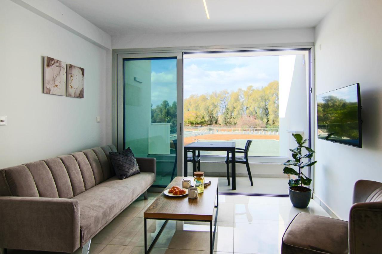 Апартаменты Phaedrus Living - Seaside Executive Flat Harbour 202 Пафос Экстерьер фото