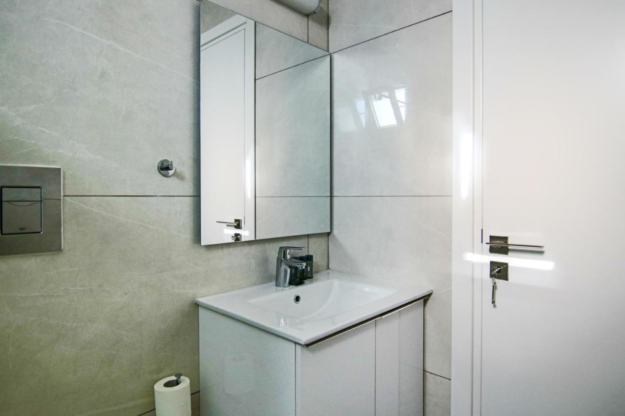 Апартаменты Phaedrus Living - Seaside Executive Flat Harbour 202 Пафос Экстерьер фото